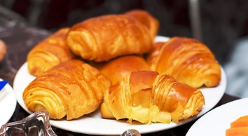 Hanoi Golden Charm Hotel