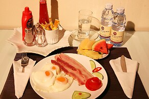 Hanoi Golden Charm Hotel