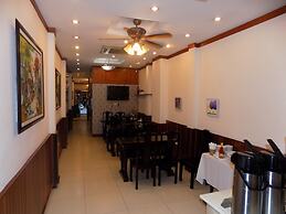 Hanoi Golden Charm Hotel