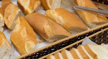 Hanoi Golden Charm Hotel