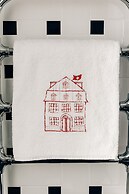 Experimental Chalet