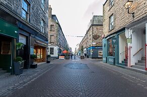 Tony Asga - Aisha.Sakina Apartments