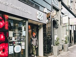 Tony Asga - Aisha.Sakina Apartments