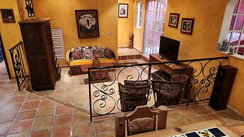 Casa Colonial