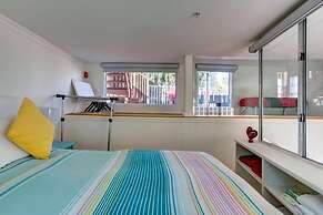 Beverly Hills Modern Guesthouse