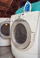 Beverly Hills Modern Guesthouse