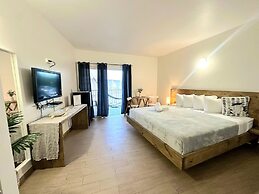 Nautilus By La Jamaca Hotels-Downtown La Parguera