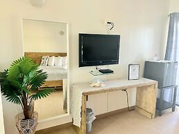 Nautilus By La Jamaca Hotels-Downtown La Parguera