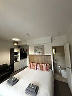 Riverside Hotel Bed and Breakfast