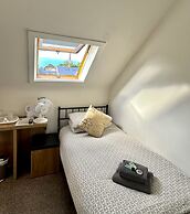 Riverside Hotel Bed and Breakfast