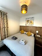 Riverside Hotel Bed and Breakfast