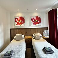 Riverside Hotel Bed and Breakfast