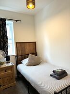 Riverside Hotel Bed and Breakfast