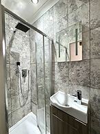 Riverside Hotel Bed and Breakfast