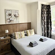 Riverside Hotel Bed and Breakfast