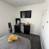Breakers Guest House