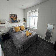 Breakers Guest House