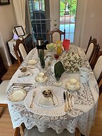 Alexandria House Bed & Breakfast