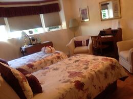 Alexandria House Bed & Breakfast