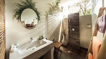 Khwan Beach Resort - Pool Villas and Glamping - Adults Only