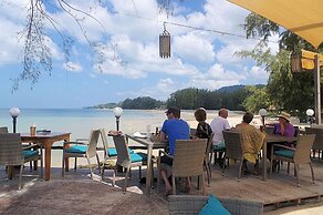 Thai House Beach Resort