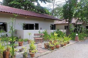 Thai House Beach Resort