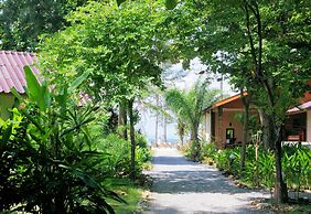 Thai House Beach Resort