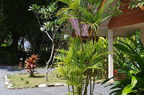 Thai House Beach Resort