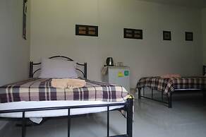 Thai House Beach Resort