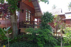 Thai House Beach Resort