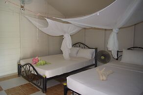 Thai House Beach Resort