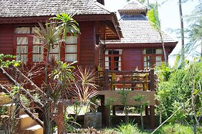 Thai House Beach Resort