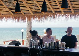 Thai House Beach Resort