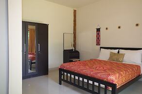 Thai House Beach Resort