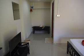 Thai House Beach Resort