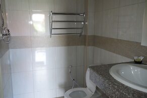 Thai House Beach Resort