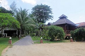 Thai House Beach Resort