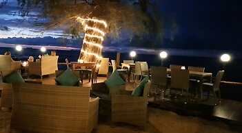 Thai House Beach Resort