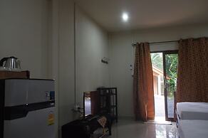 Thai House Beach Resort