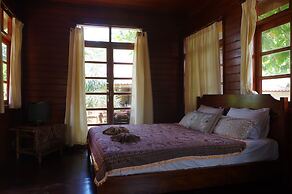 Thai House Beach Resort