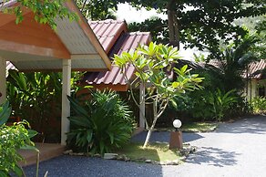 Thai House Beach Resort