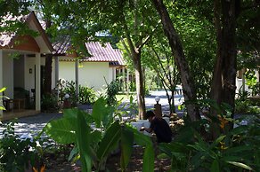 Thai House Beach Resort