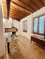 Idolina Guest House