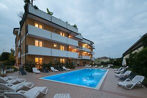 Residence Garda Palace