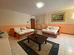 Residence Garda Palace