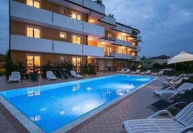 Residence Garda Palace