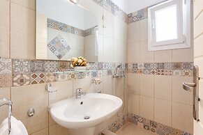 Stafylos Suites Boutique Hotel