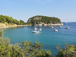 Stafylos Suites Boutique Hotel