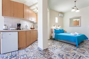 Stafylos Suites Boutique Hotel