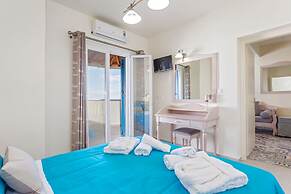 Stafylos Suites Boutique Hotel